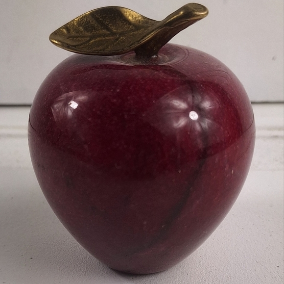 Red Apple Other - Vintage  1960’s Marble Alabaster Red Apple Paperweight With Brass Leaf Stem